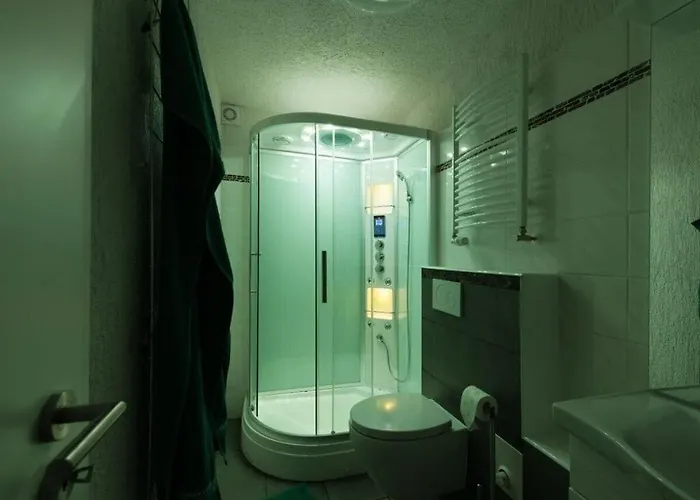 Angela Koenig Apartment *